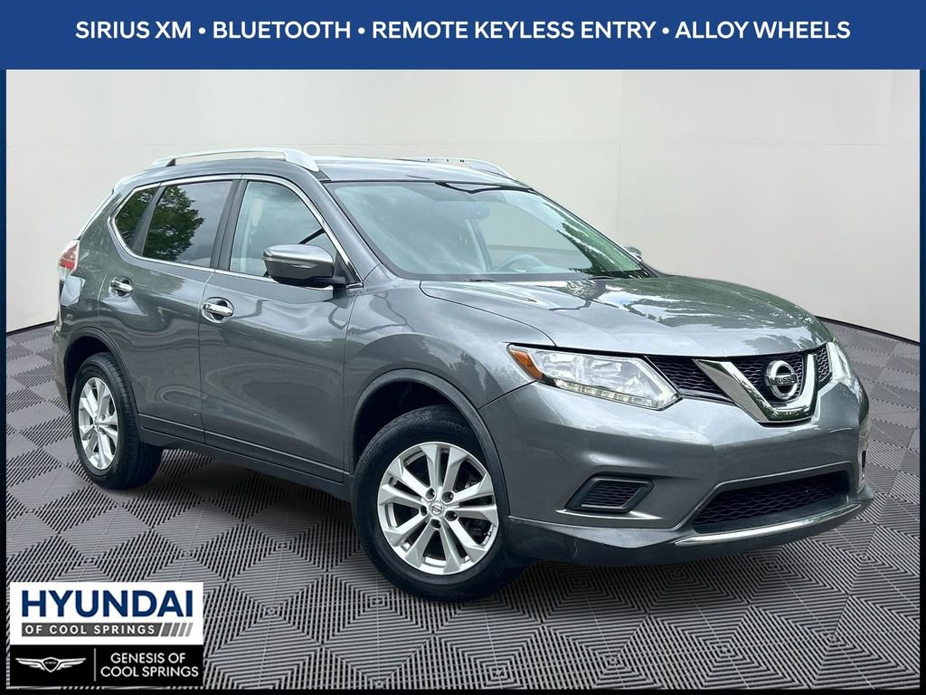 Used 2015 Nissan Rogue SV FWD image 1