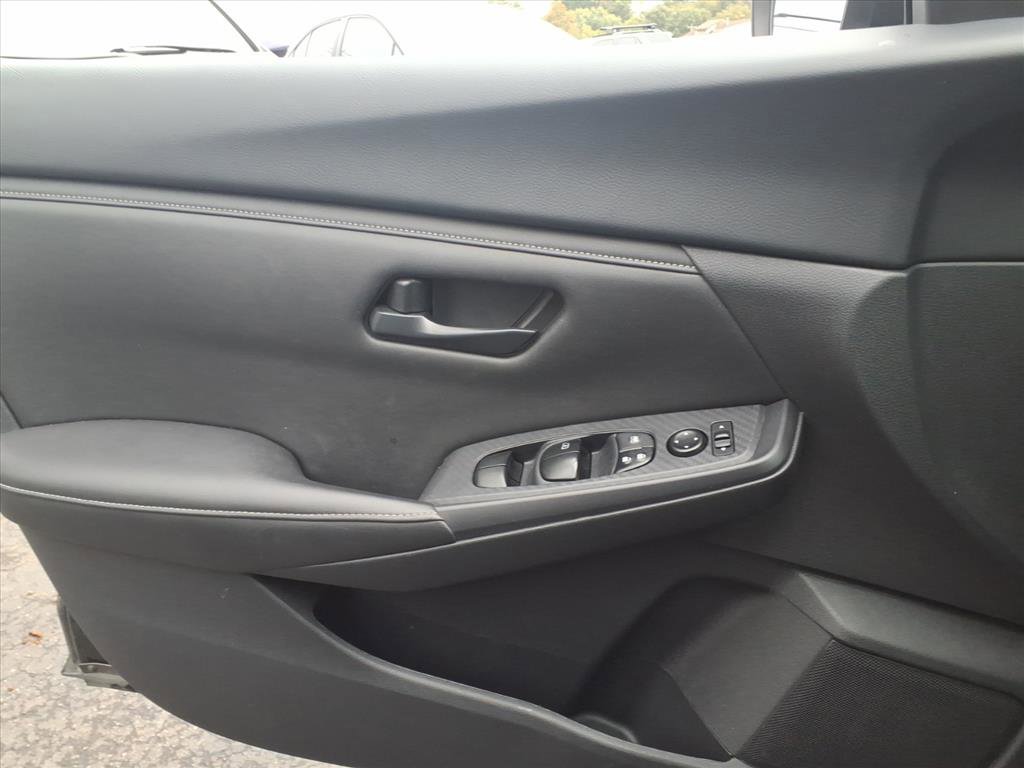 Used 2024 Nissan Sentra S image 24