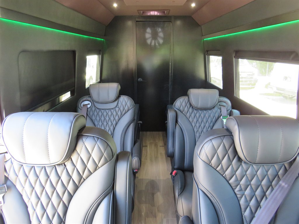 Used 2022 Mercedes-Benz Sprinter 4500 w/ Parking Package image 3