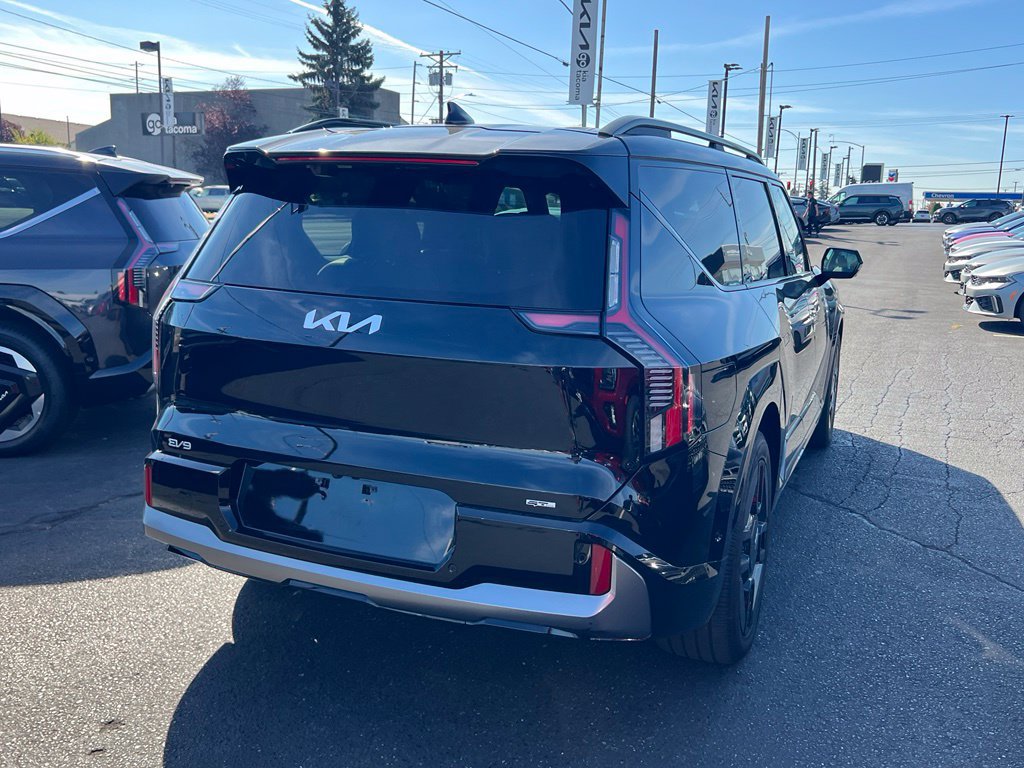 Certified 2024 Kia EV9 GT-Line AWD/4WD image 5