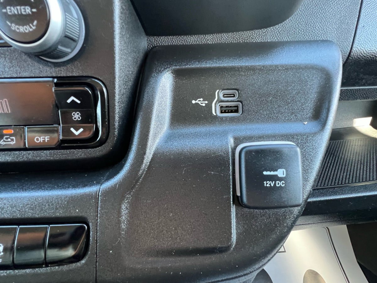 Used 2023 RAM ProMaster 3500 FWD image 25