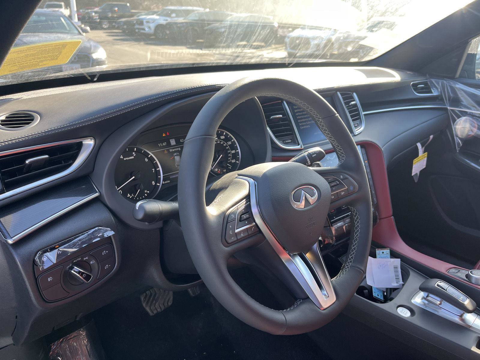 New 2025 INFINITI QX50 Sport image 11