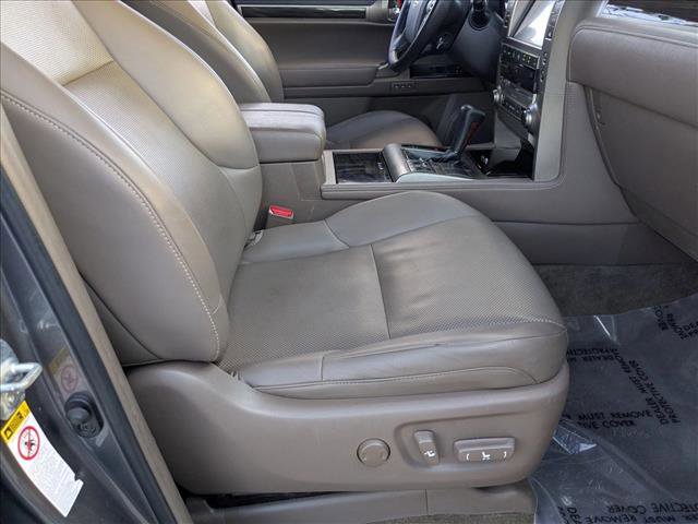 Used 2016 Lexus GX 460 w/ Preferred Accessory Package image 19
