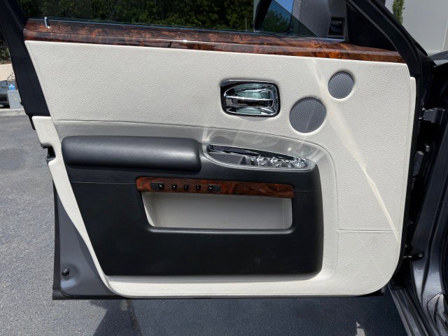 Used 2012 Rolls-Royce Ghost image 8