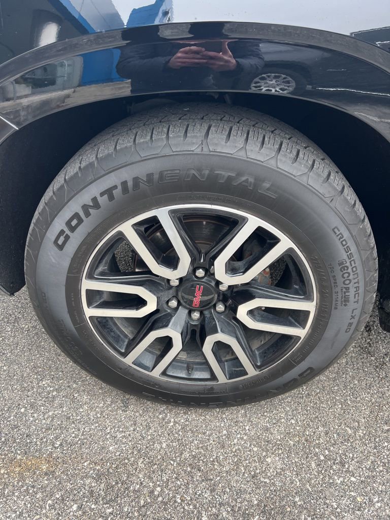 Used 2021 GMC Yukon AT4 w/ AT4 Premium Plus Package image 8