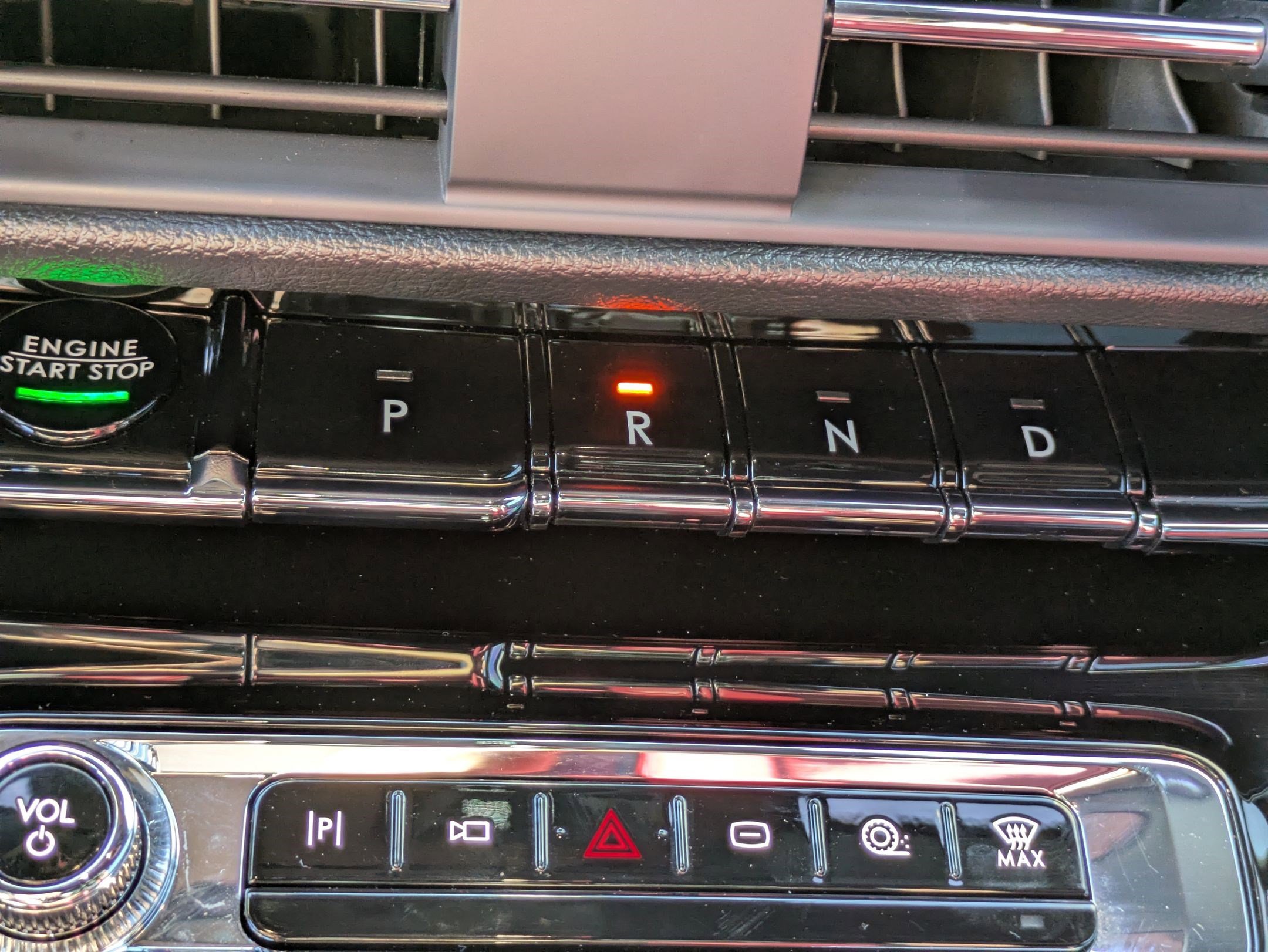 Used 2025 Lincoln Corsair Grand Touring w/ Equipment Group 302A image 26