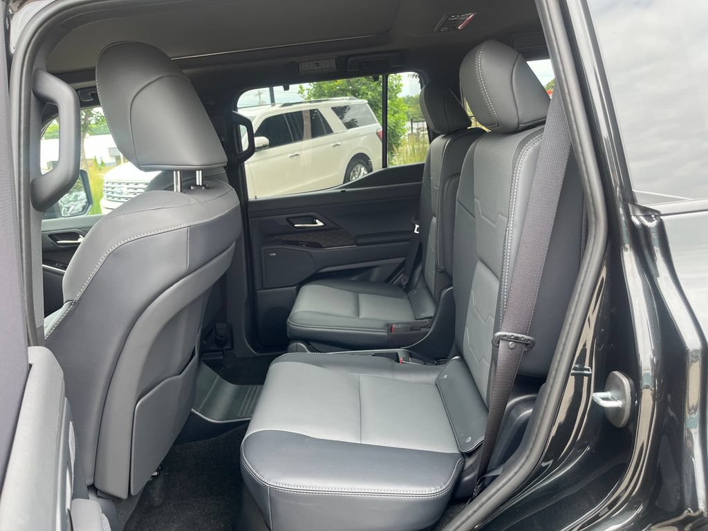 Used 2026 Lexus GX 550 w/ Accessory Package (2T) AWD/4WD image 25
