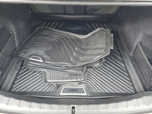 Used 2020 BMW 330i Sedan w/ Premium Package RWD image 18