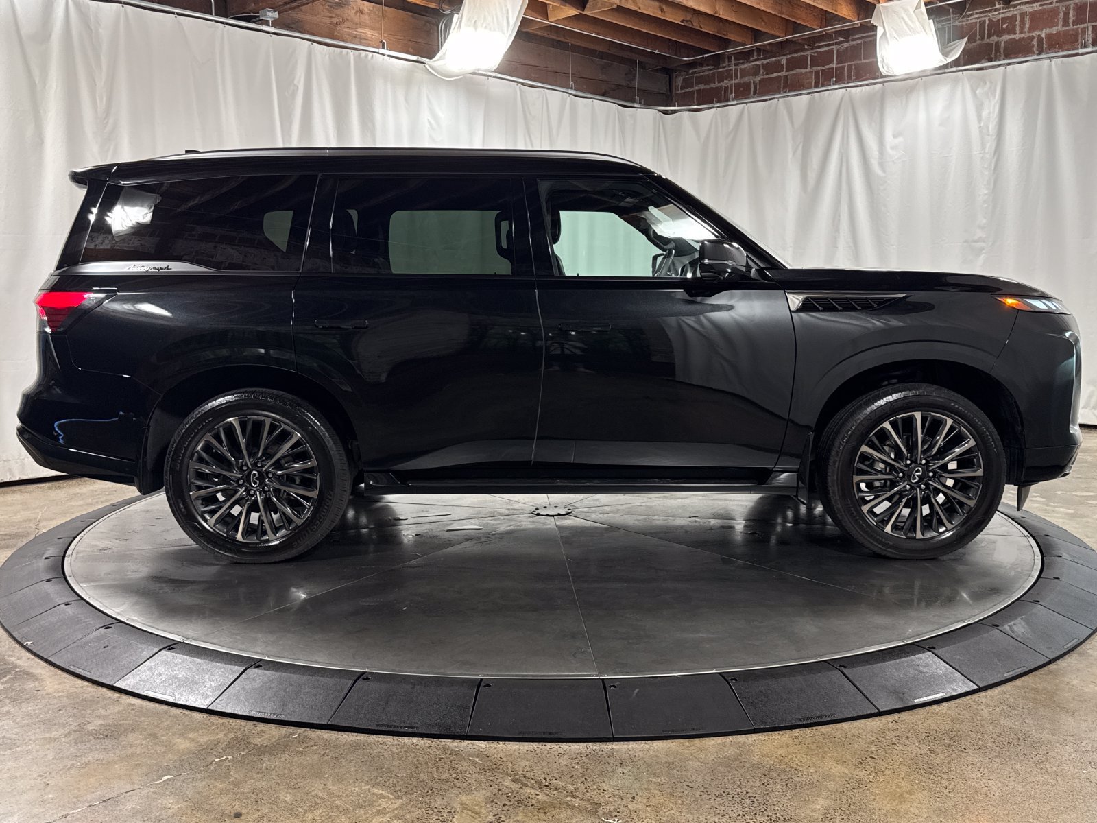Certified 2026 INFINITI QX80 Autograph AWD/4WD image 6