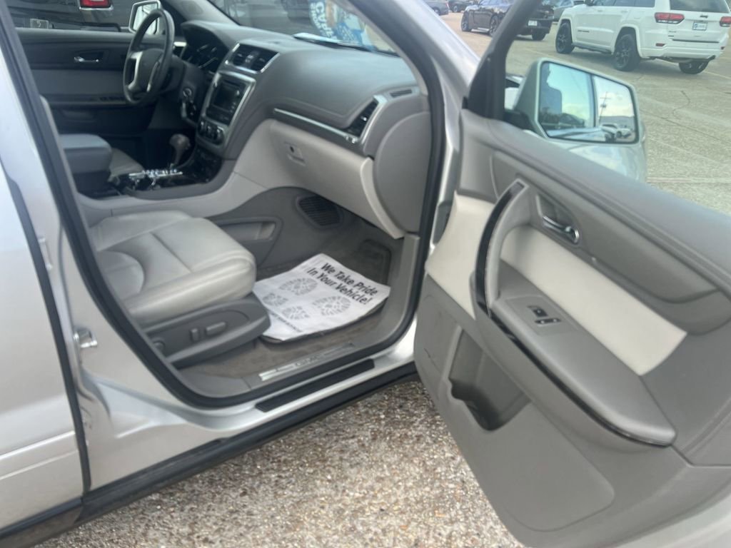 Used 2017 GMC Acadia Limited SLT image 23