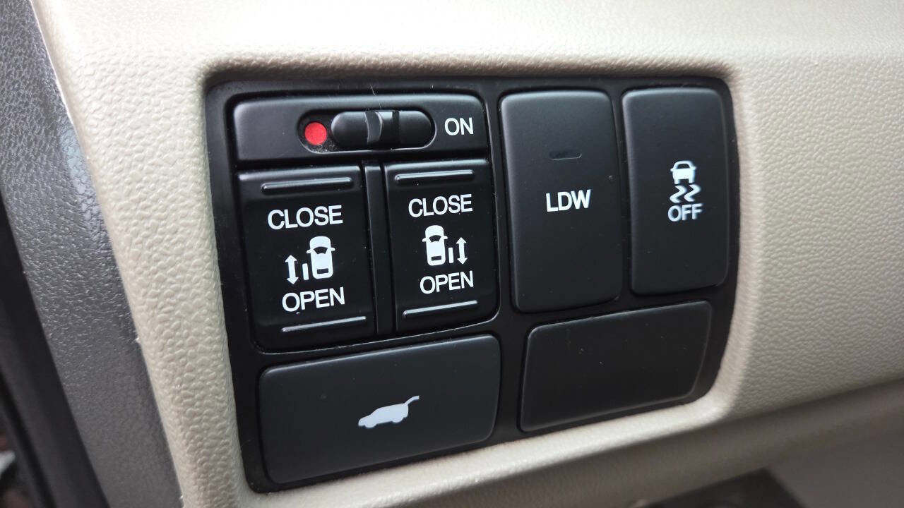 Used 2016 Honda Odyssey EX-L image 46