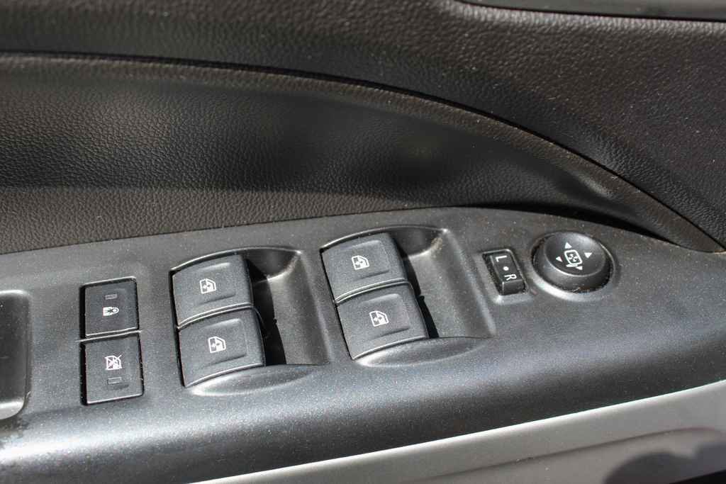 Used 2018 Chevrolet Colorado LT RWD image 13