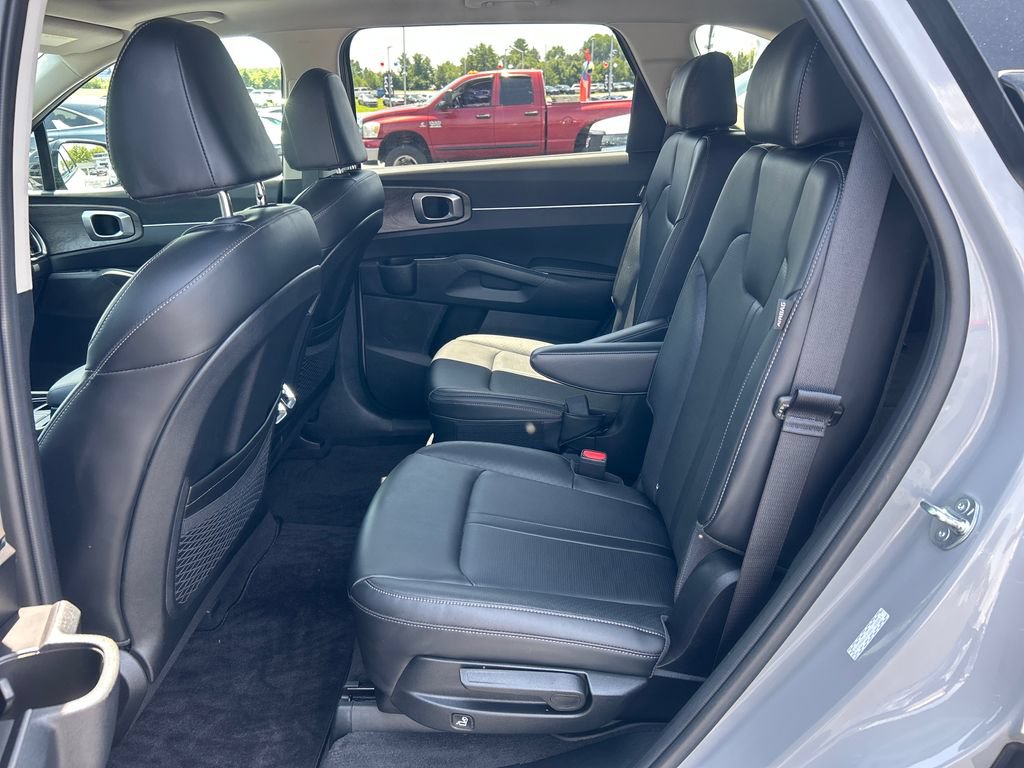 Certified 2025 Kia Sorento X-Line EX AWD/4WD image 14
