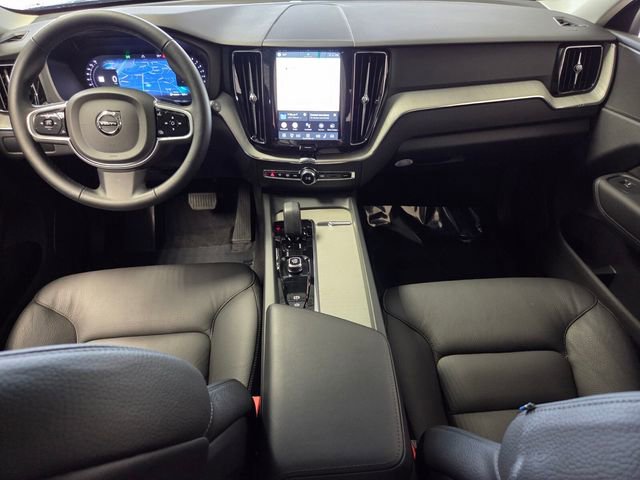 Certified 2025 Volvo XC60 B5 Plus image 18