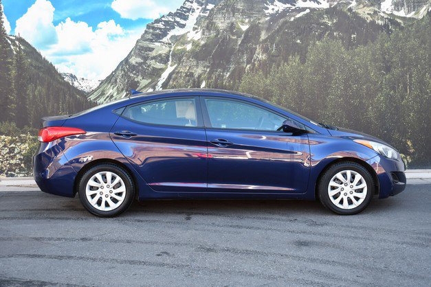 Used 2013 Hyundai Elantra GLS image 2