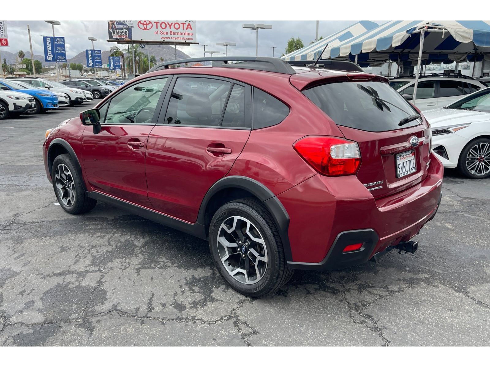Used 2017 Subaru Crosstrek 2.0i Premium AWD/4WD image 3