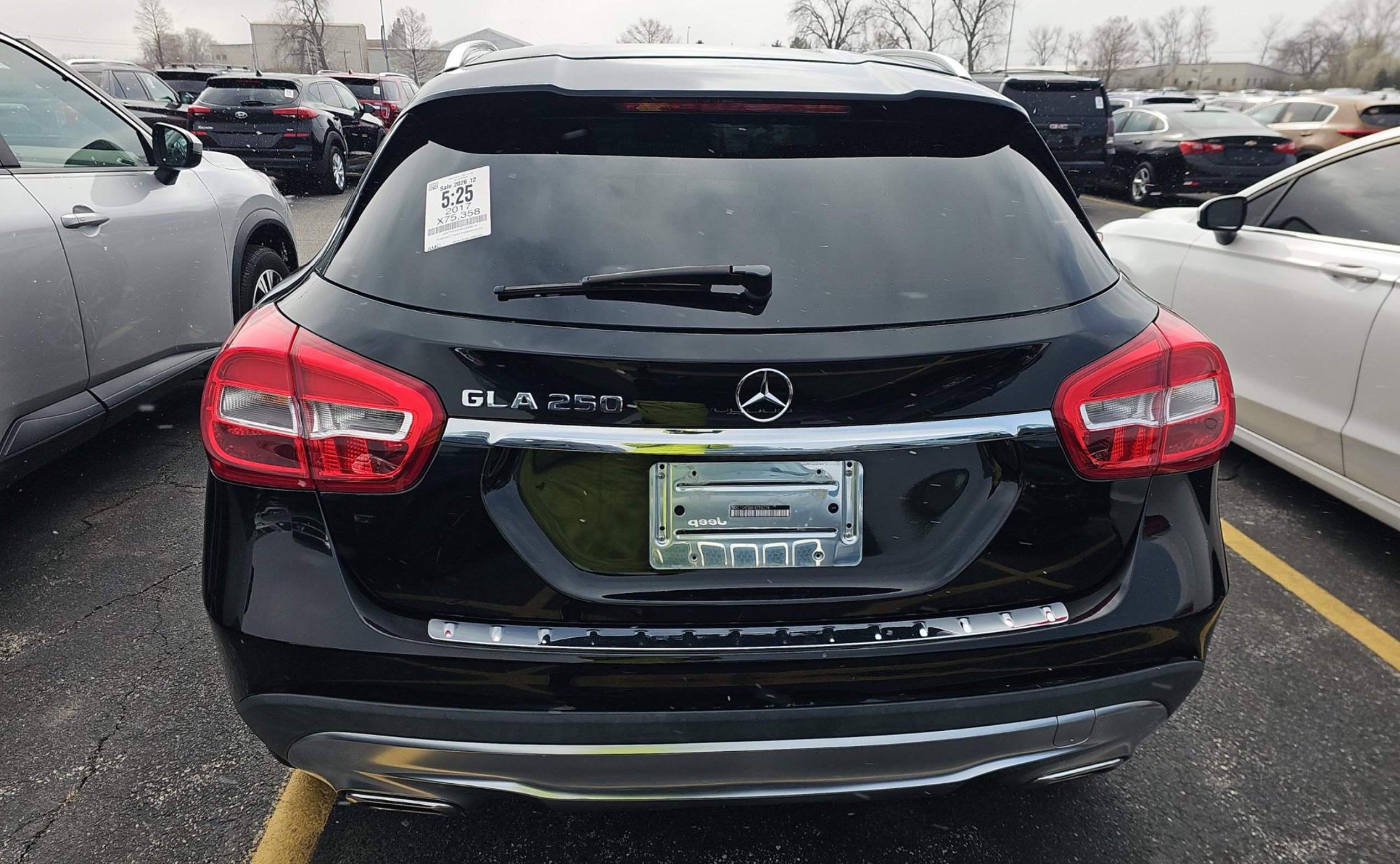 Used 2017 Mercedes-Benz GLA 250 w/ Premium Package image 4
