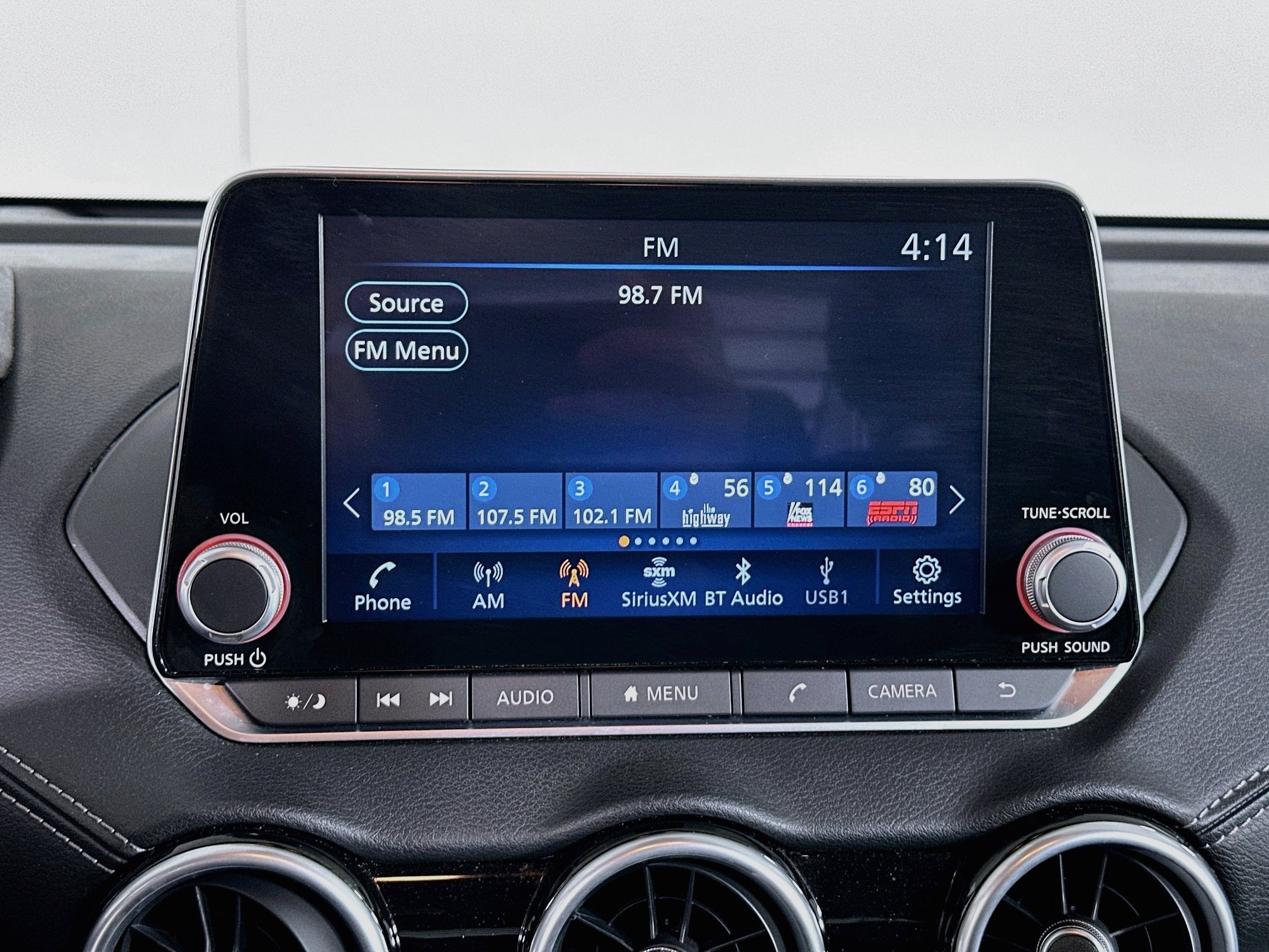 Used 2025 Nissan Sentra SV FWD image 19