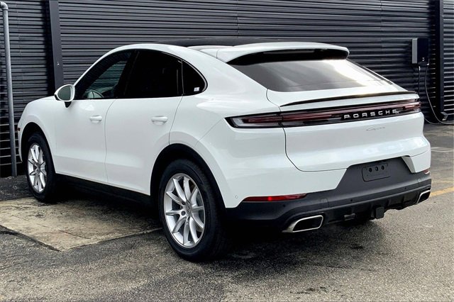 New 2026 Porsche Cayenne Coupe image 3