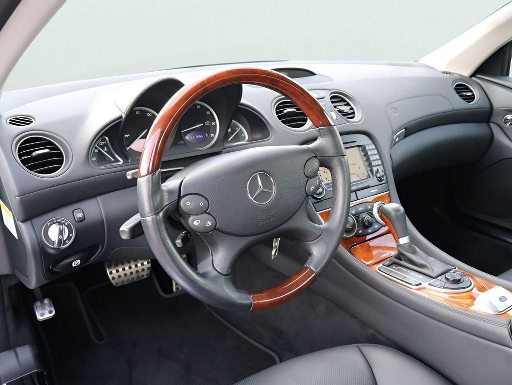 Used 2008 Mercedes-Benz SL 550 image 21