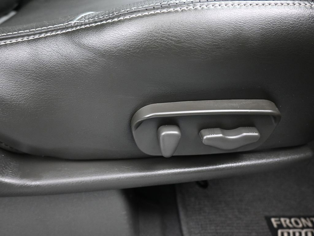 Used 2021 Nissan Frontier PRO-4X w/ Pro-4x Utility Package image 47