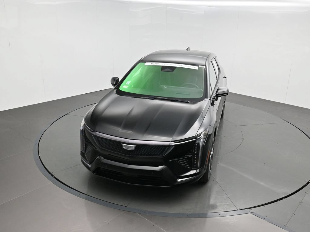 Used 2025 Cadillac Optiq Sport 2 AWD/4WD image 40