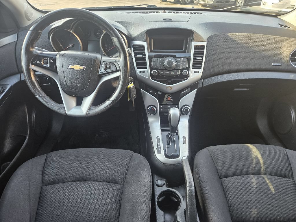 Used 2013 Chevrolet Cruze LT FWD image 10
