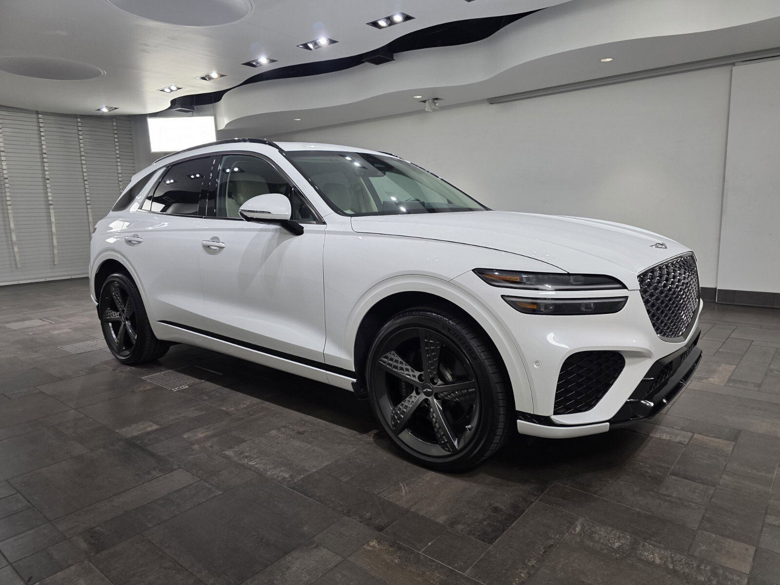 Used 2025 Genesis GV70 3.5T Sport w/ Sport Advanced Package image 26