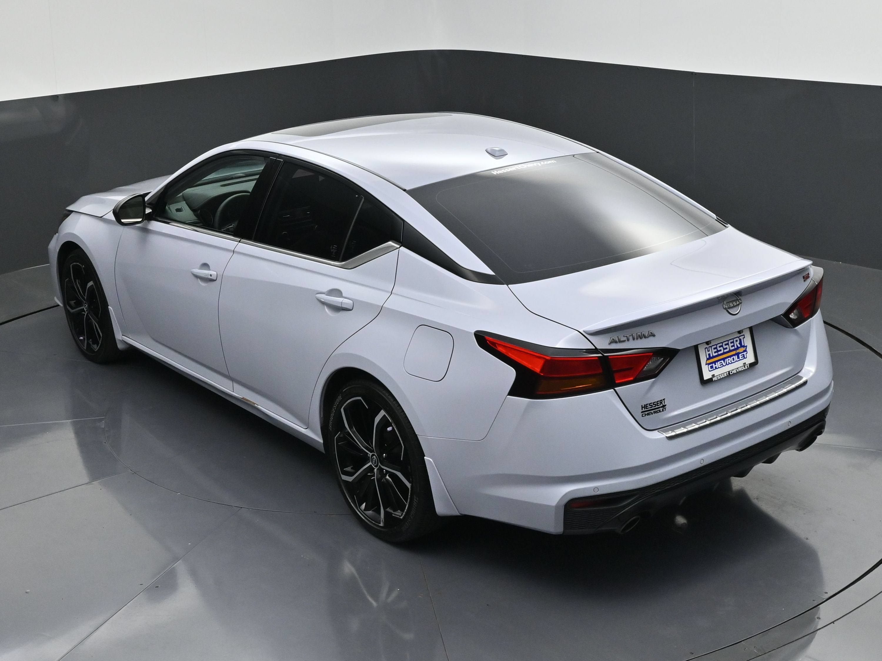 Used 2023 Nissan Altima 2.5 SR w/ SR Premium Package FWD image 48
