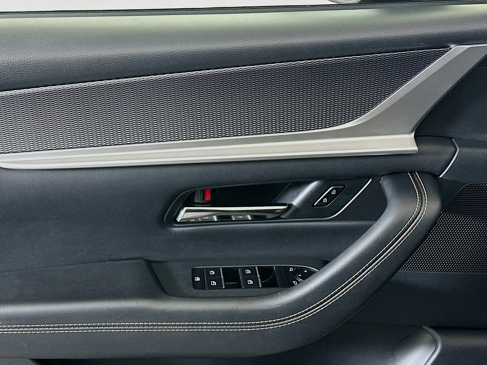 Used 2025 MAZDA CX-90 3.3 Turbo w/ Premium Sport Pkg image 15