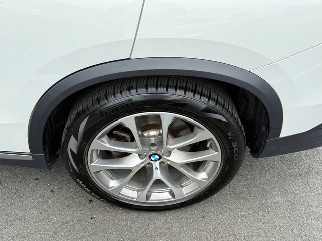 Used 2025 BMW X5 xDrive40i w/ Parking Assistance Package AWD/4WD image 11