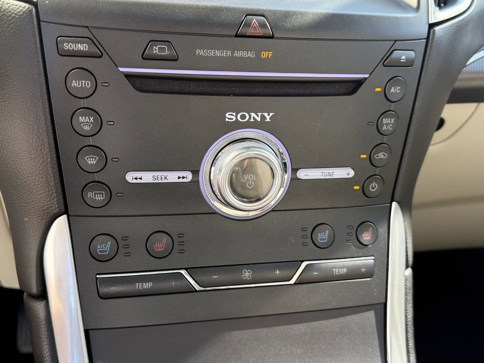 Used 2017 Ford Edge Titanium w/ Equipment Group 302A image 23