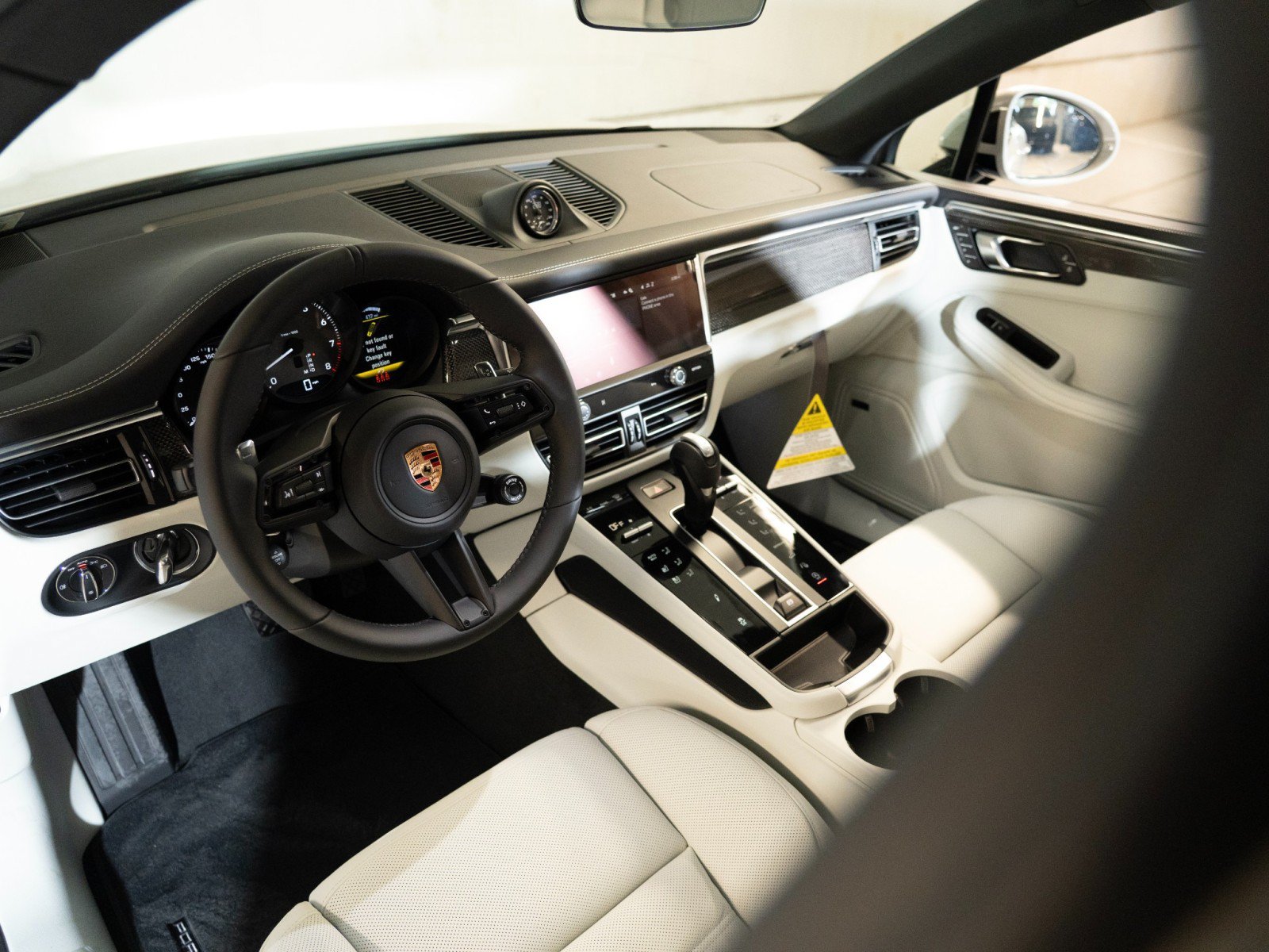 New 2026 Porsche Macan S AWD/4WD image 4