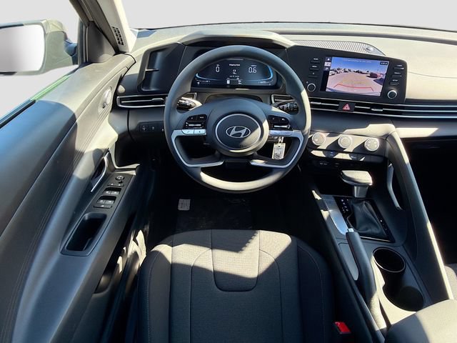 New 2026 Hyundai Elantra SE FWD image 23