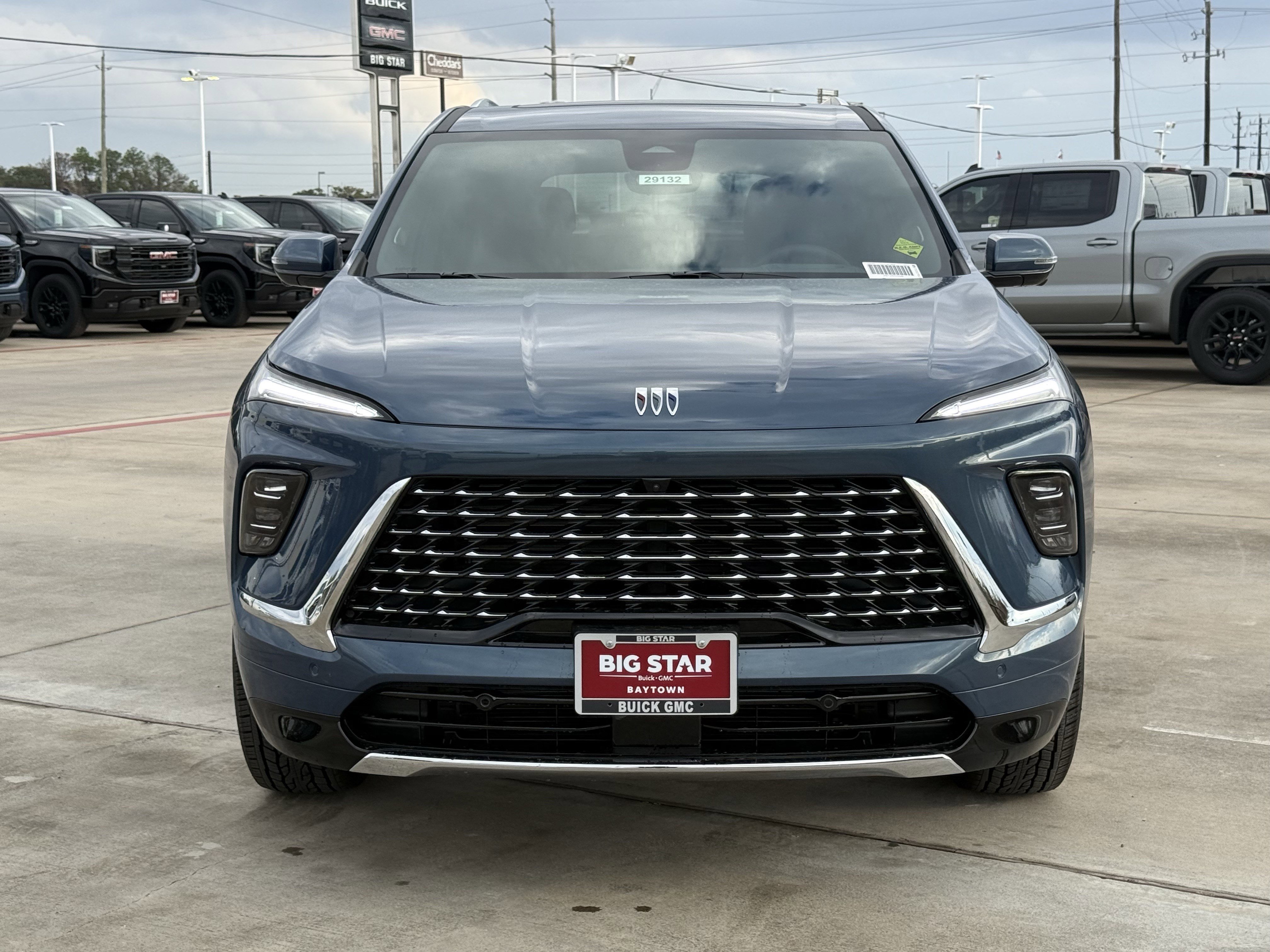 New 2026 Buick Enclave Avenir w/ Super Cruise Package FWD image 8
