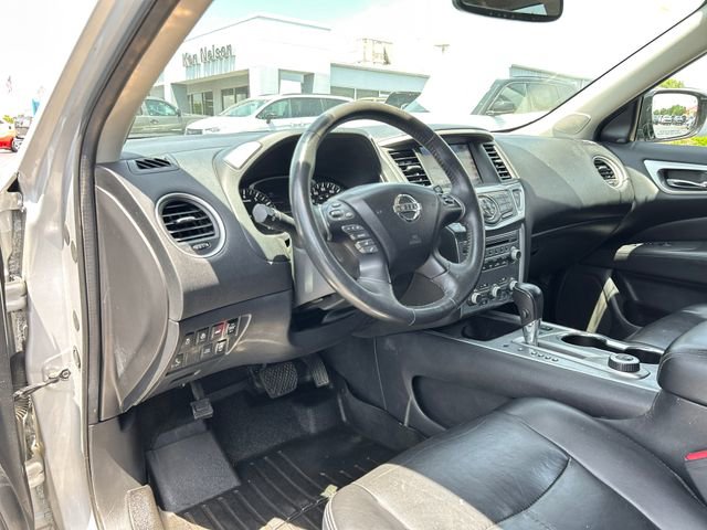 Used 2017 Nissan Pathfinder SL w/ SL Tech Package AWD/4WD image 37