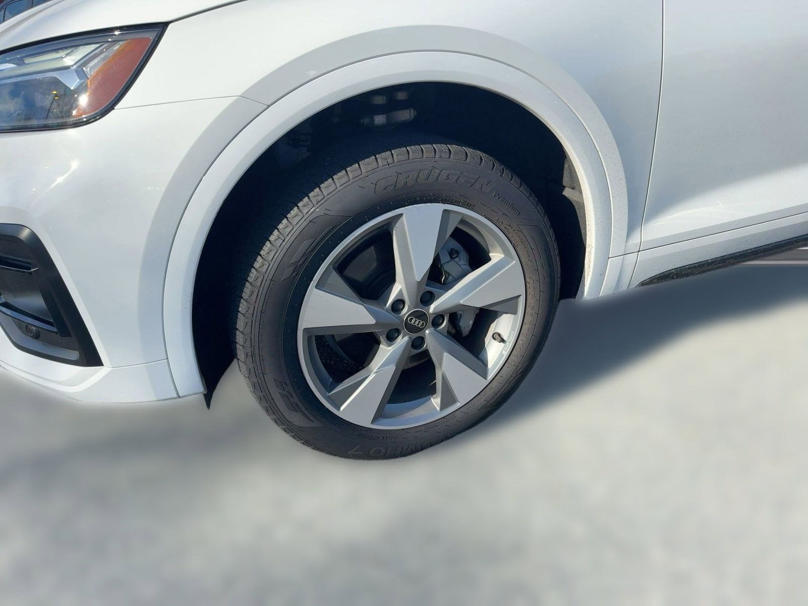 Used 2025 Audi Q5 2.0T Premium w/ Convenience Plus Package image 11