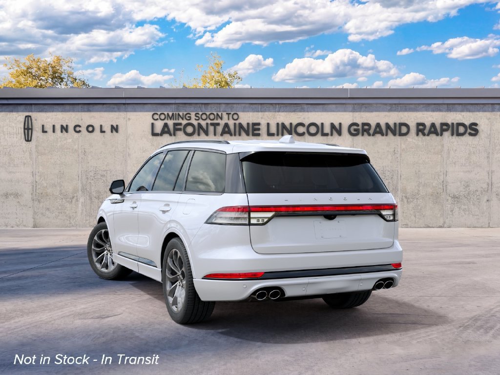 New 2027 Lincoln Aviator AWD image 8