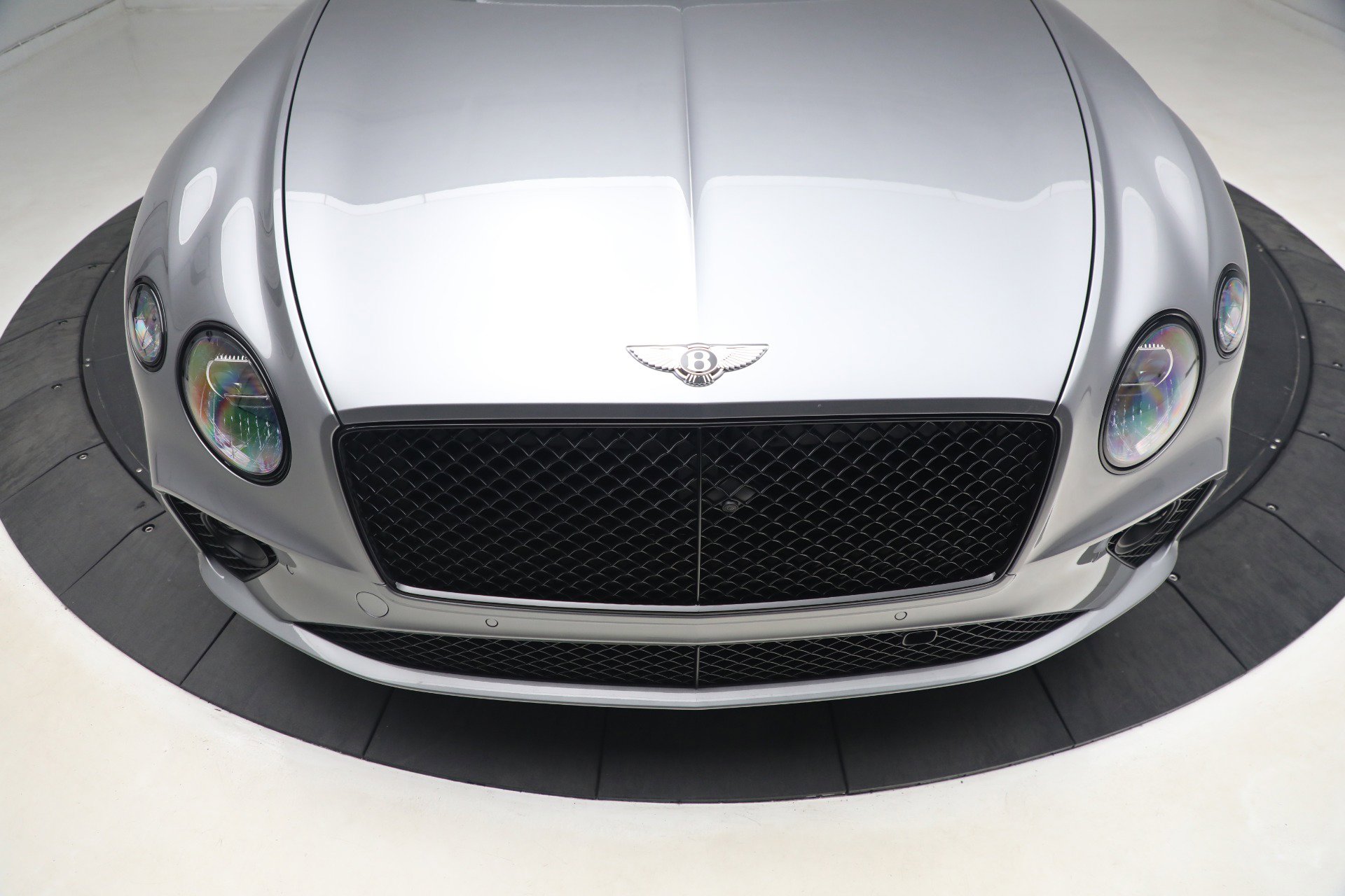 Certified 2023 Bentley Continental GT V8 image 30