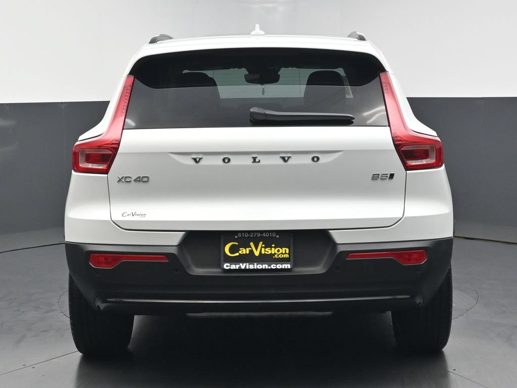 Used 2026 Volvo XC40 B5 Plus AWD/4WD image 8