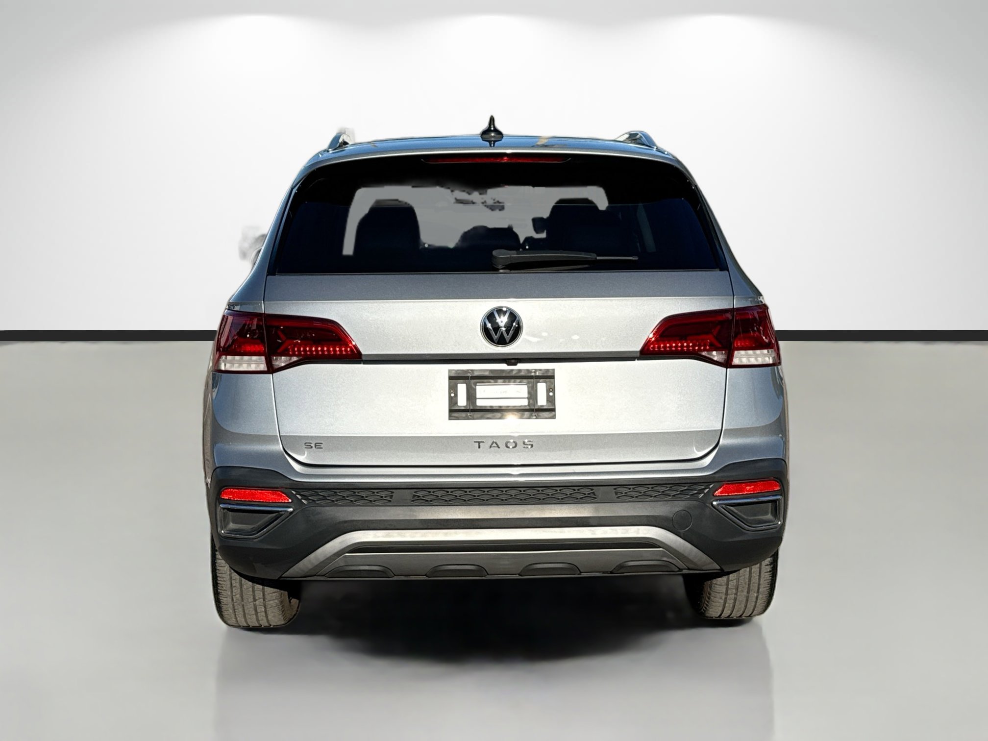 Used 2022 Volkswagen Taos SE image 4