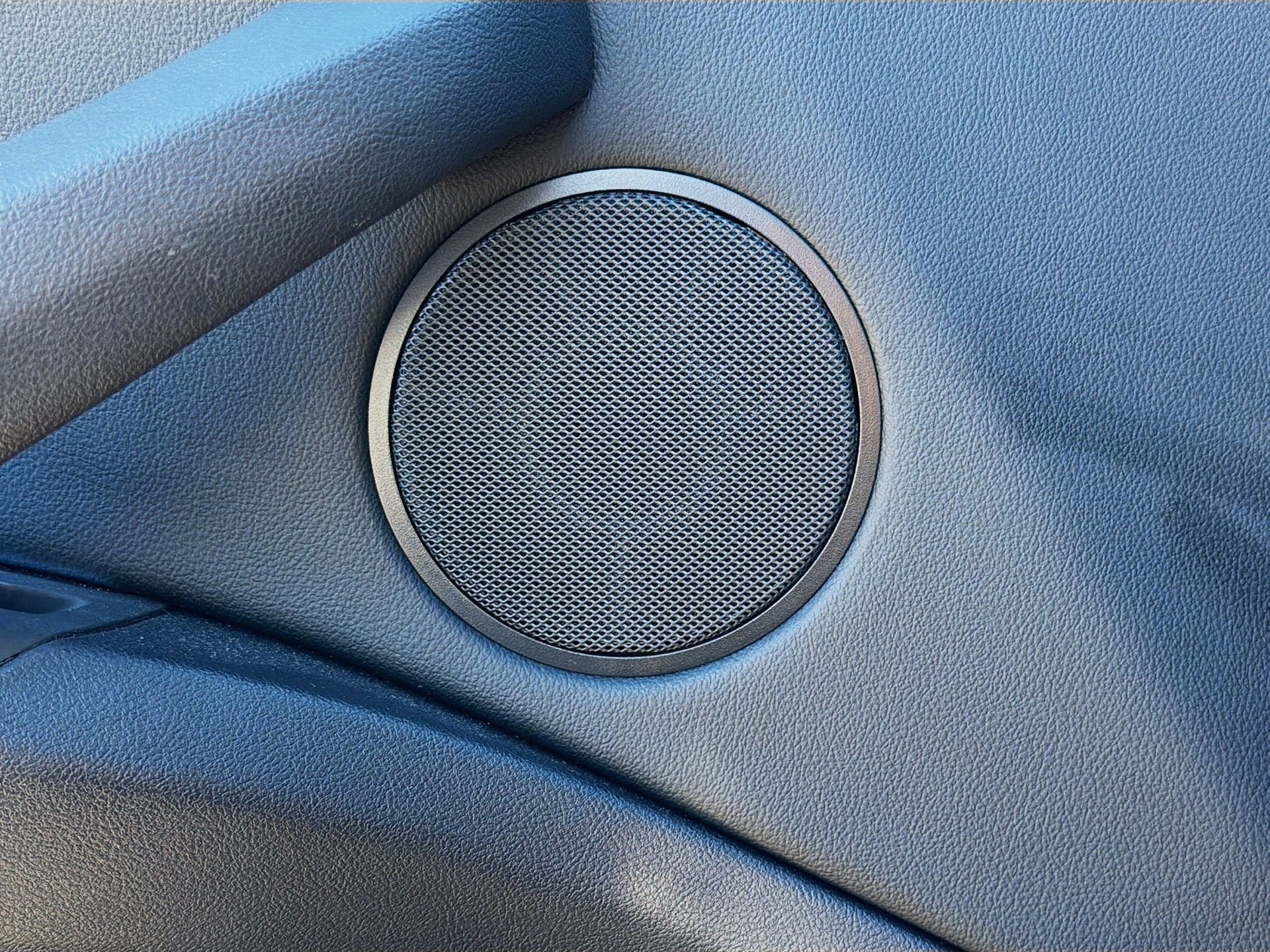 Certified 2025 BMW X4 xDrive30i image 25