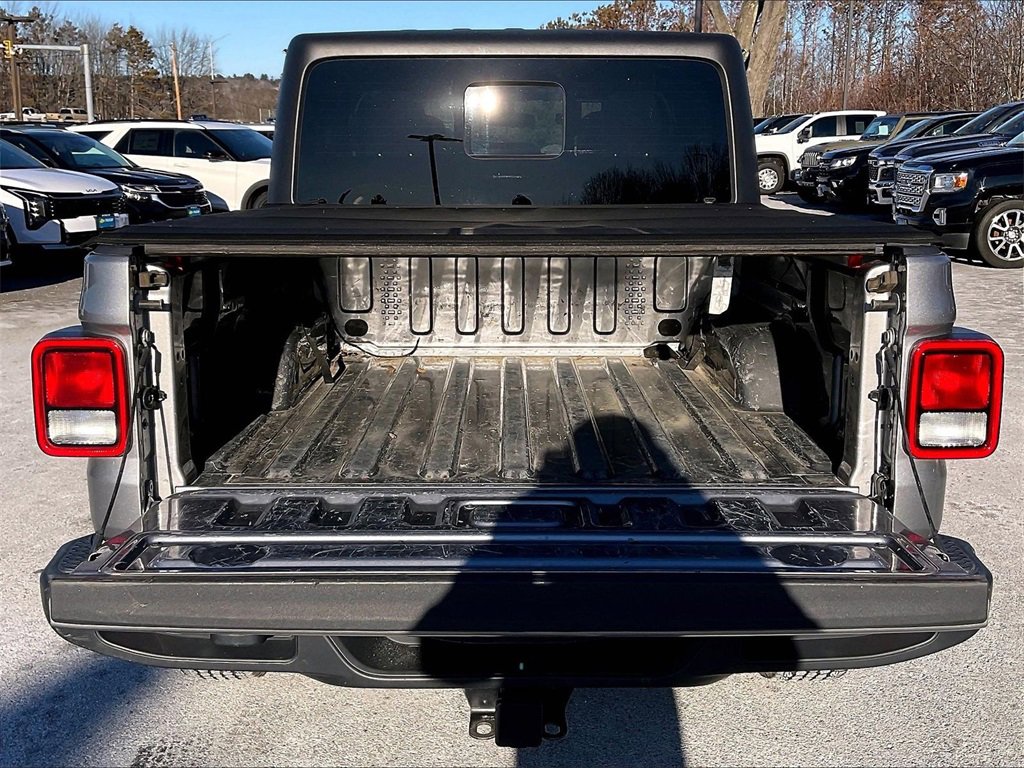 Used 2020 Jeep Gladiator Sport w/ Quick Order Package 24S image 32