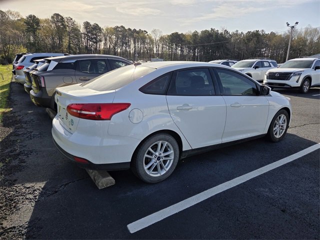 Used 2018 Ford Focus SE image 5