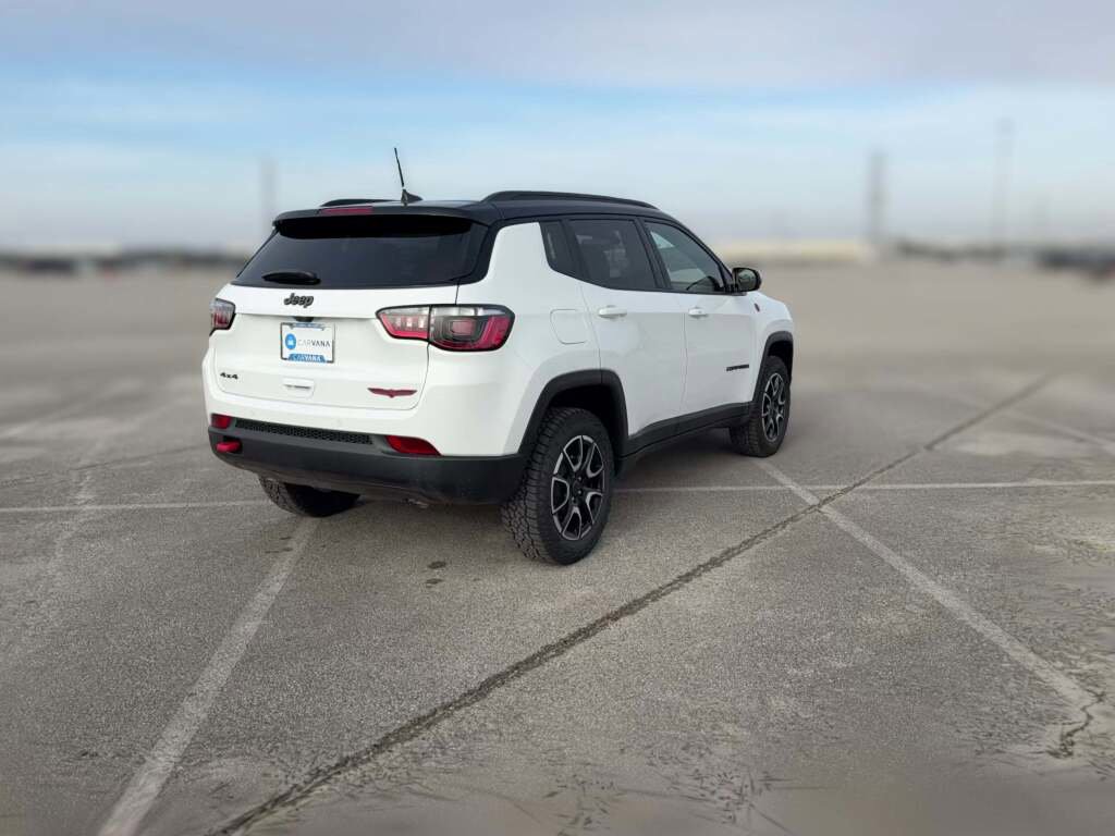 New 2026 Jeep Compass Trailhawk image 11