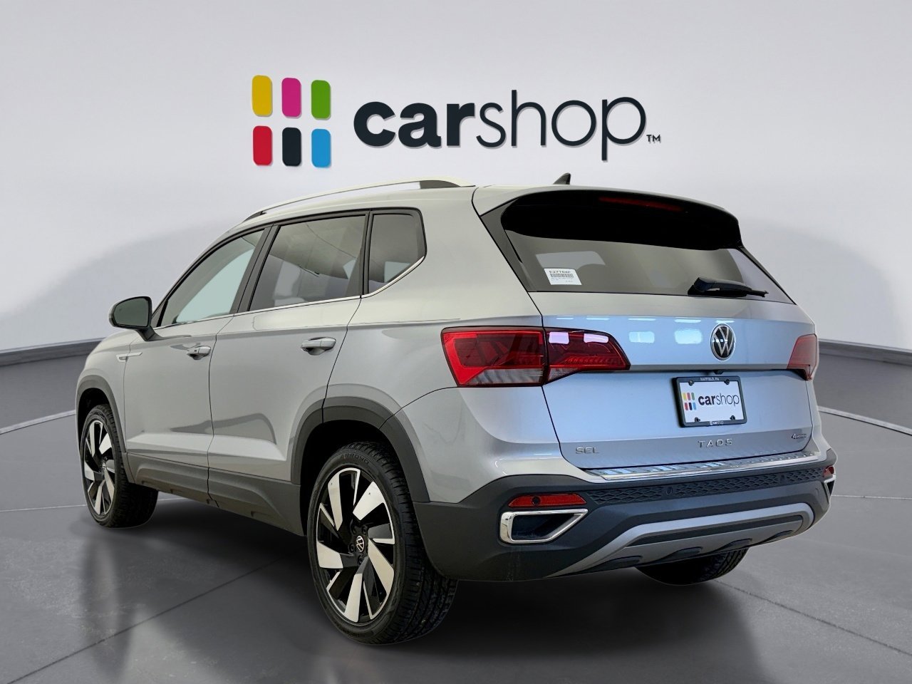 Used 2024 Volkswagen Taos SEL image 3