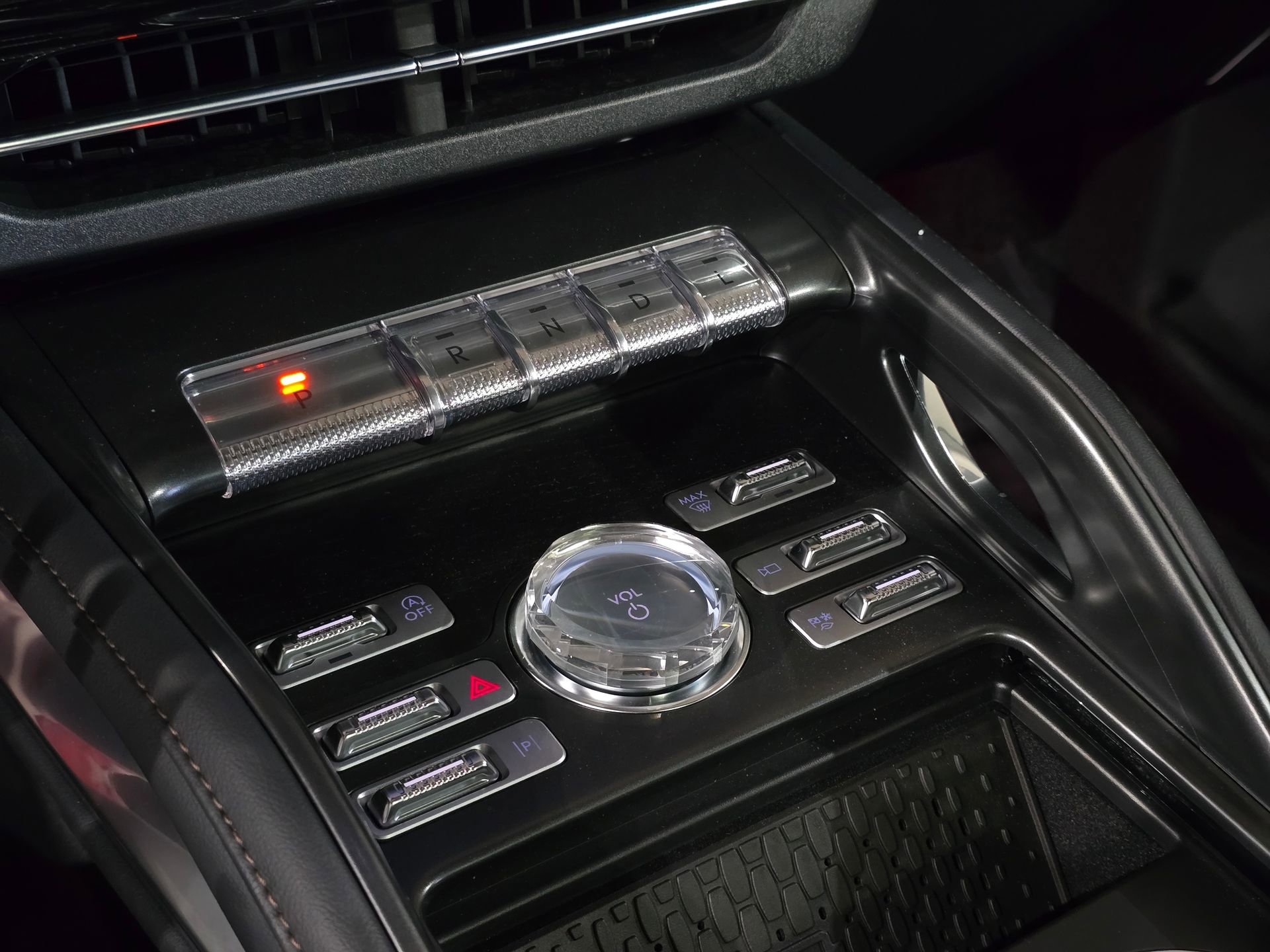 New 2026 Lincoln Nautilus Reserve AWD/4WD image 34