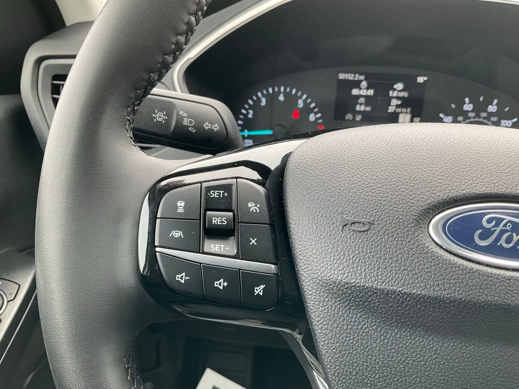 Used 2022 Ford Escape SEL image 4