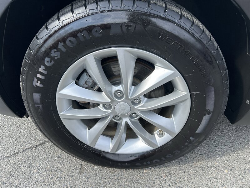 Used 2018 Kia Sorento AWD image 7