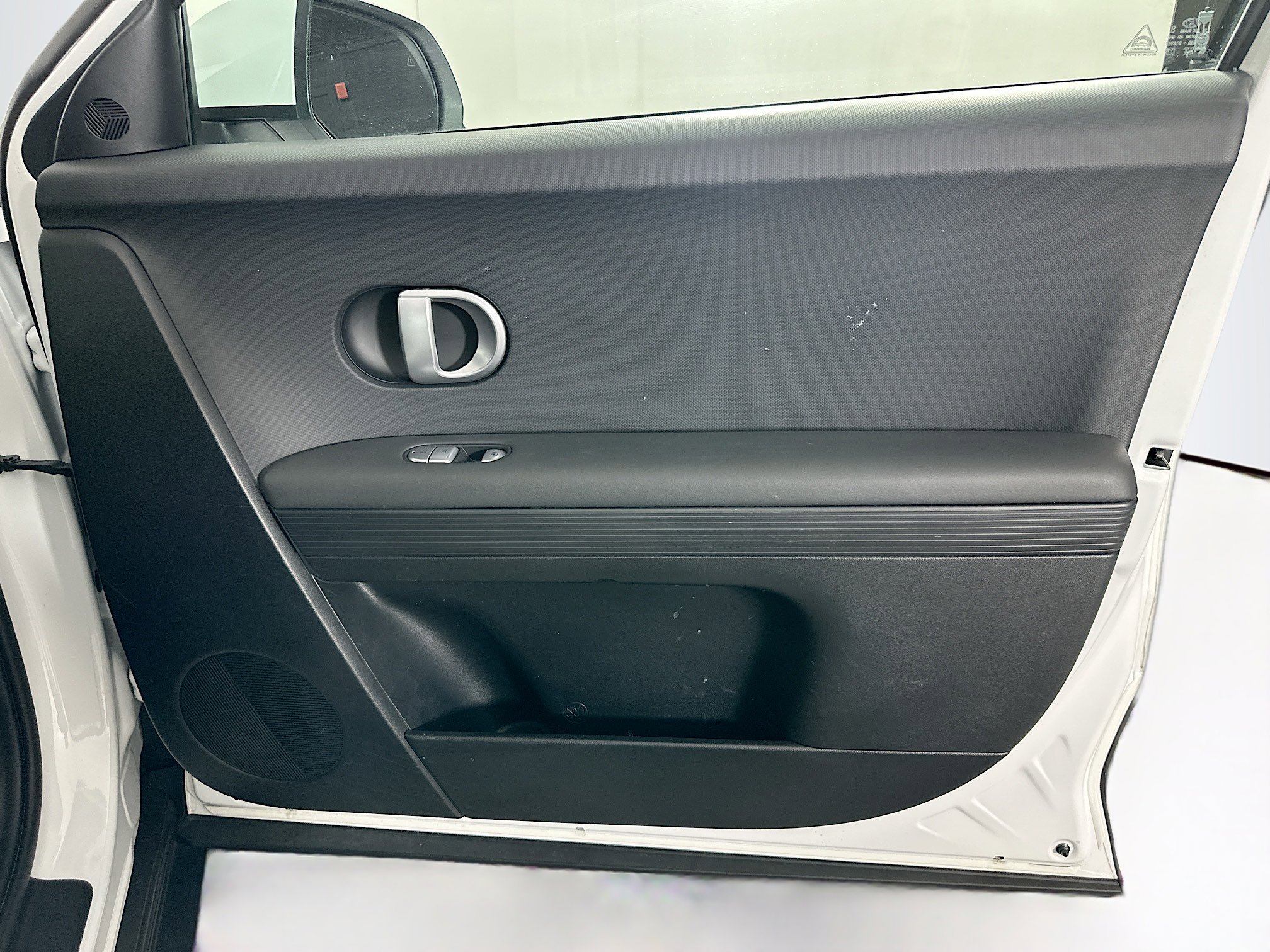 Used 2024 Hyundai Ioniq 5 SEL RWD image 32
